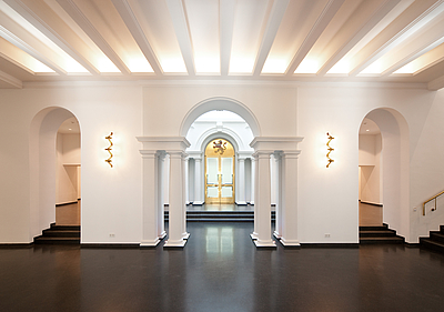 Blick vom Foyer Richtung Ständesaal (Foto: Steffen Spitzner) Blick vom Foyer Richtung Ständesaal